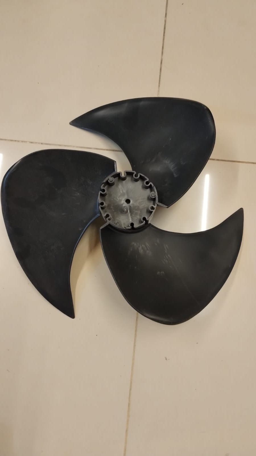 Hélice 3 aspas 40,8cm para aire acondicionado