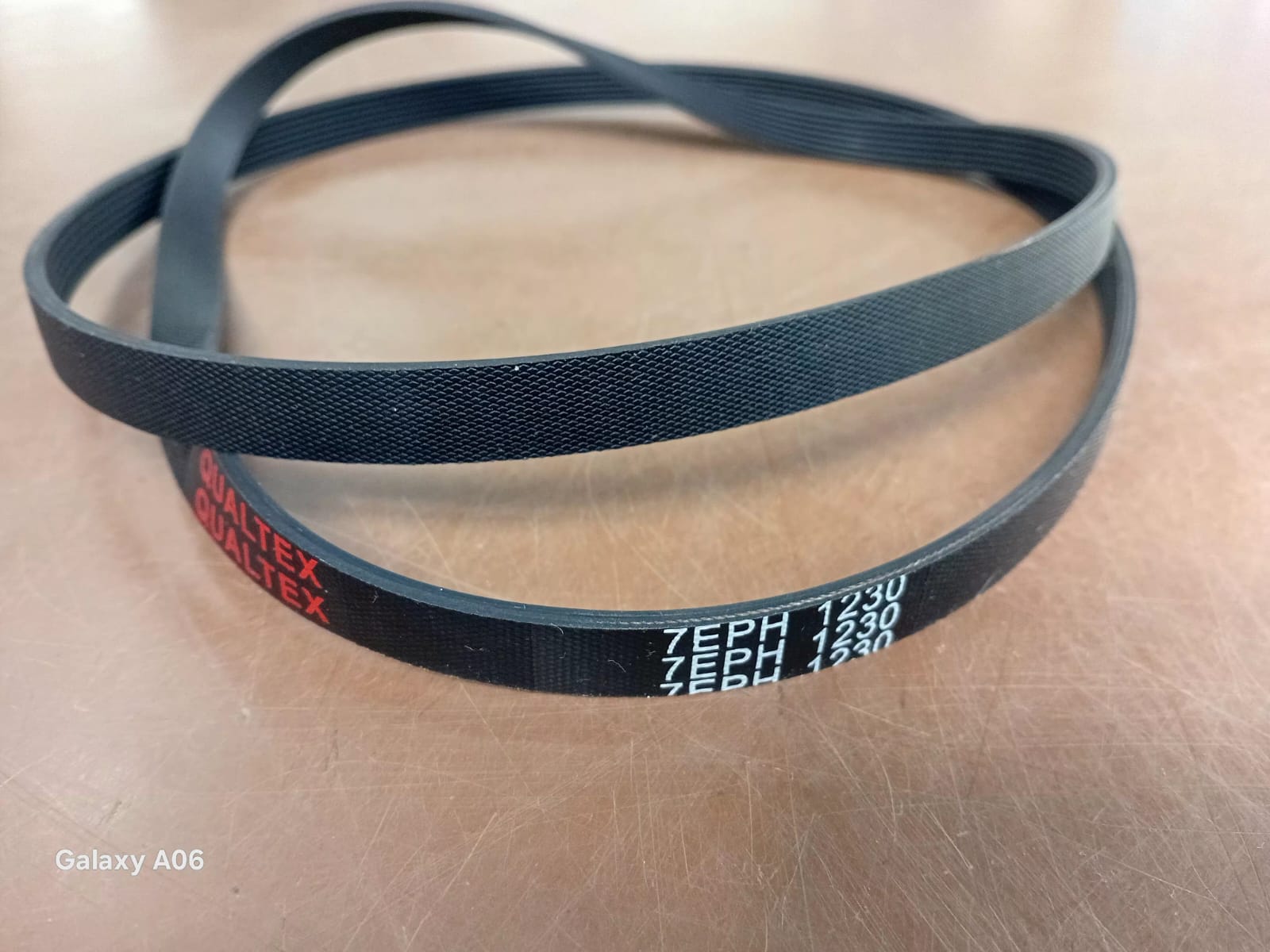 Correa Poli V H7-1230 Qualtex