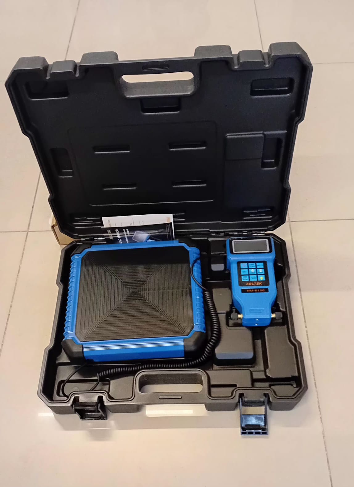 Balanza digital para carga de gases refrigerantes con corte automatico hasta 100 KG