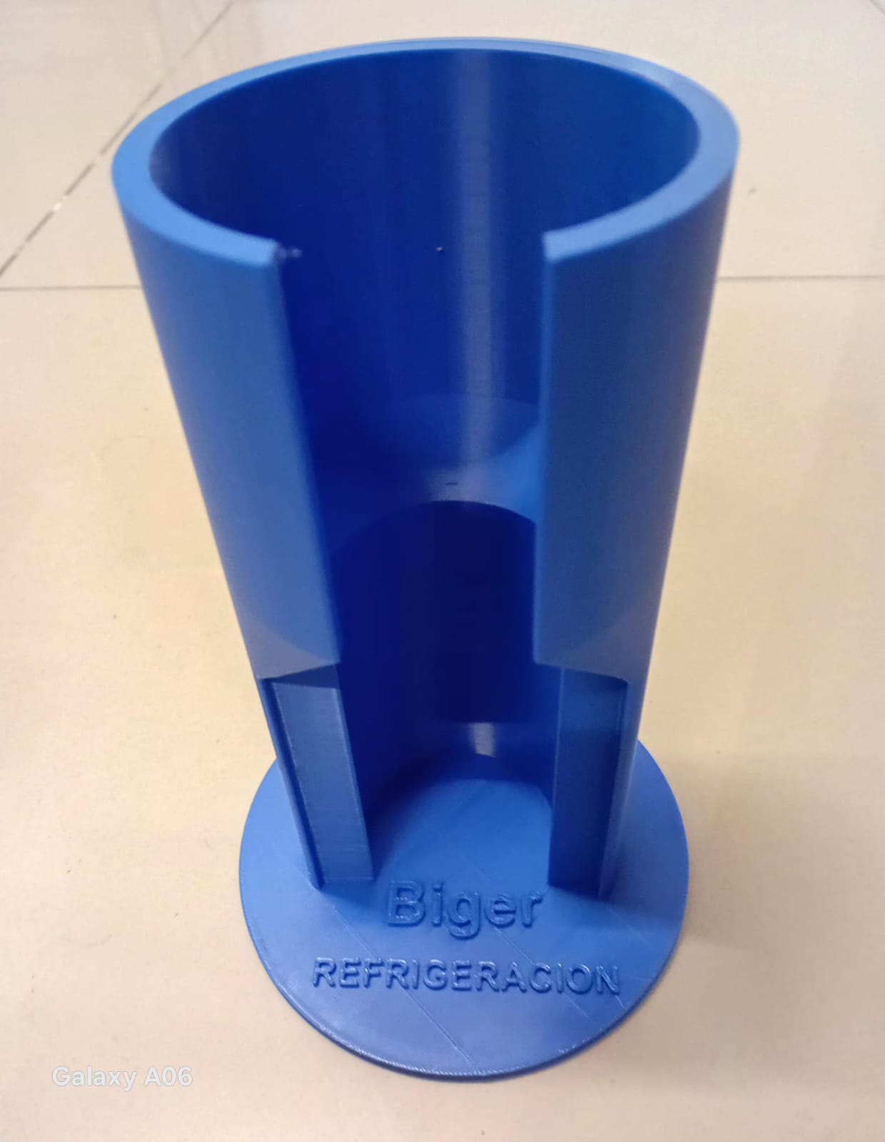 Base soporte de carga para lata de gas